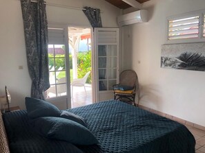 3 bedrooms, iron/ironing board, travel cot, free WiFi