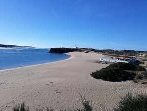 In Strandnähe, Liegestühle