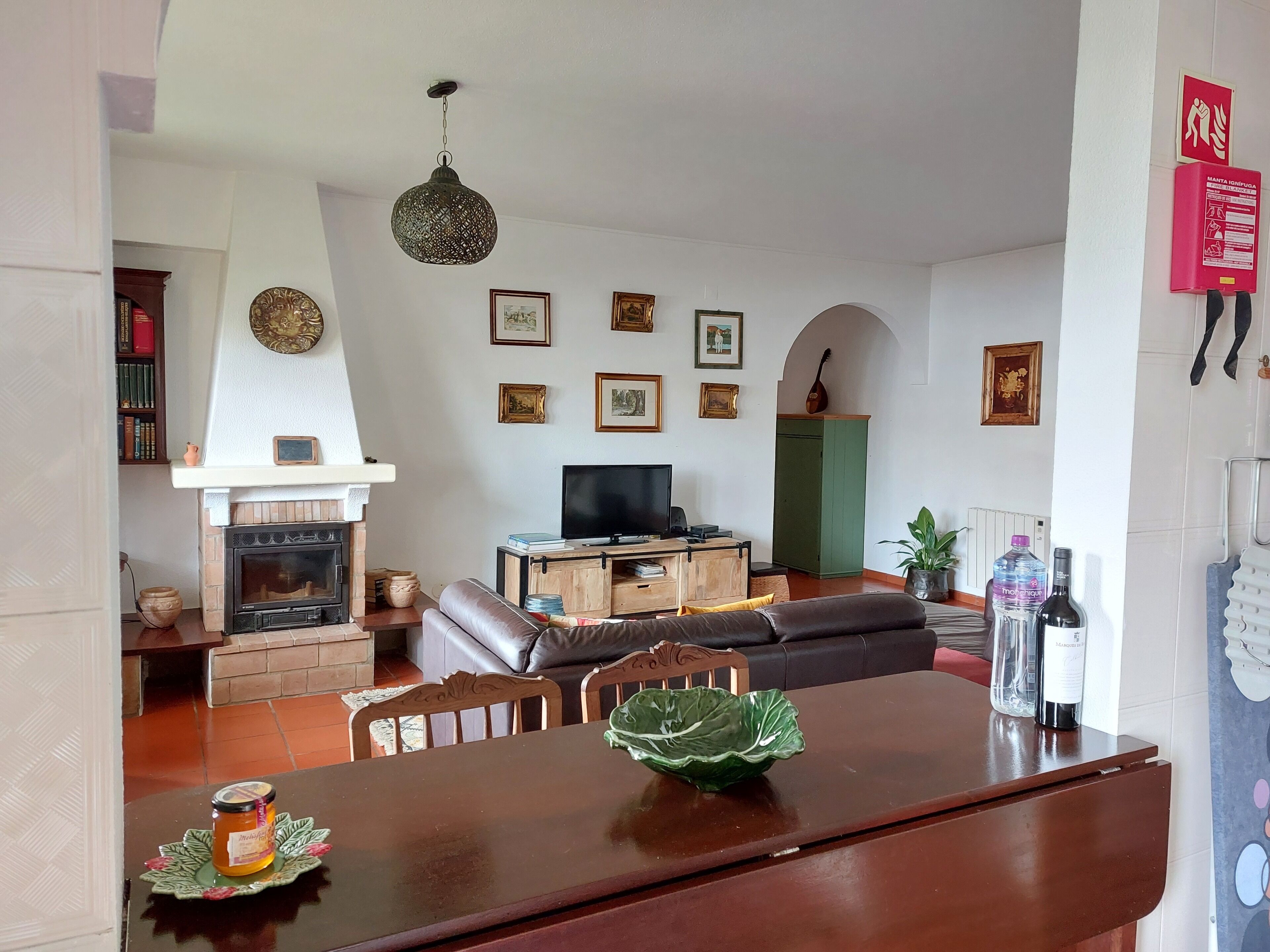 智能電視、書籍