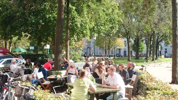 Buiten dineren