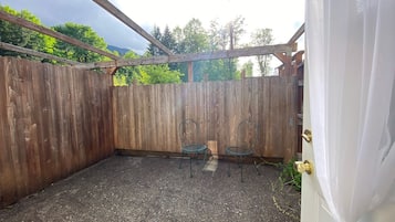 Quarto premium, 1 cama Queen, para não fumantes, varanda | Terraço/pátio