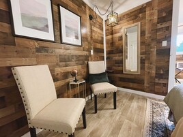 Premium Suite, 2 Queen Beds, Non Smoking, Kitchenette | Individually decorated, laptop workspace, free WiFi, bed sheets