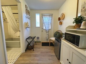 Premium kamer, 1 queensize bed, niet-roken, terras | Individueel gedecoreerd, een laptopwerkplek, gratis wifi, beddengoed