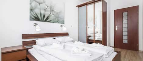 1 bedroom, WiFi, bed sheets