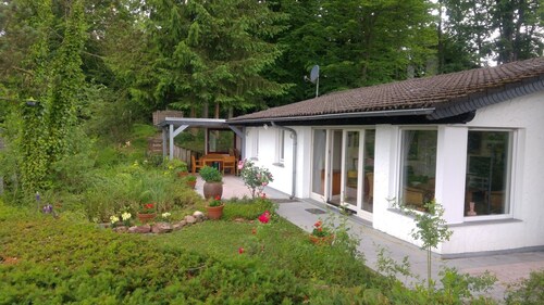 Beautiful detached holiday home with a sunny location and panoramic views