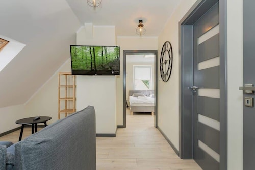 Spacious House with Garden | Parking | For 14 Persons