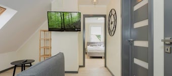 Spacious House with Garden | Parking | For 14 Persons