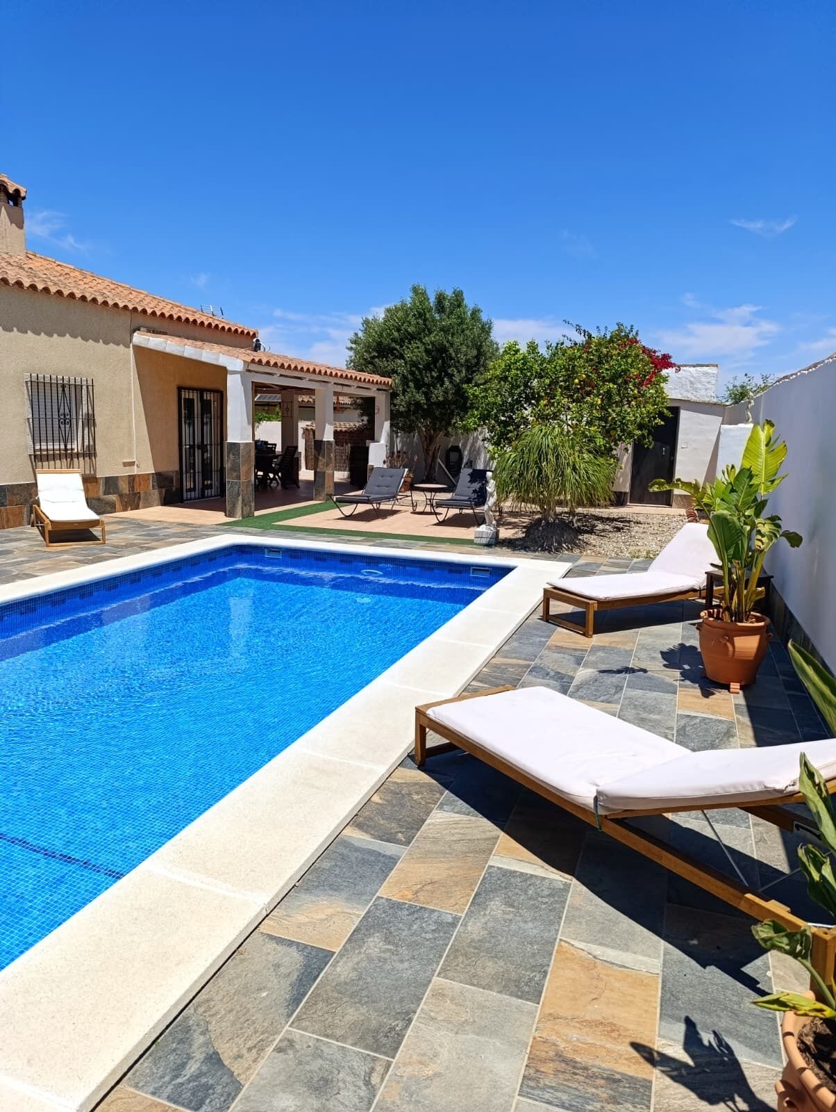 Piscine extérieure