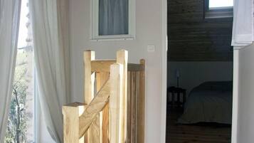 2 makuuhuonetta, silitysrauta/-lauta, vauvan matkasänky, ilmainen Wi-Fi
