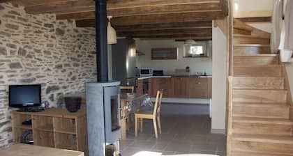 Cottage of the Barry fountain in Aveyron