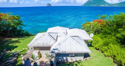 La Villa Diamant - Luxury on the waterfront - Pte La Cherry