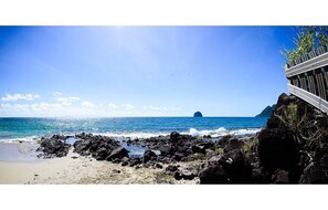 Beach nearby - La Villa Diamant - Luxury on the waterfront - Pte La Cherry (le diamant)