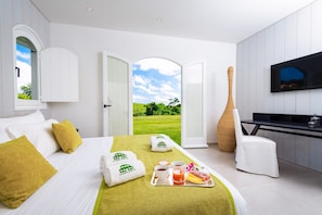 5 bedrooms, in-room safe, desk, soundproofing