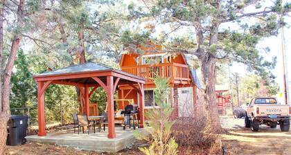 Cozy Mozy Cabin 2 bed/ 2 bath