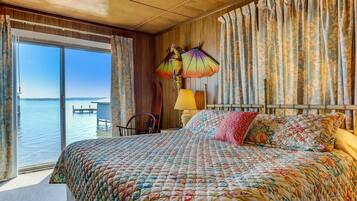 3 chambres, bureau, Wi-Fi gratuit, draps fournis