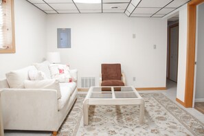 TV, fireplace, DVD player