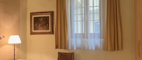 1 Schlafzimmer, Schreibtisch, Bügeleisen/Bügelbrett, kostenloses WLAN