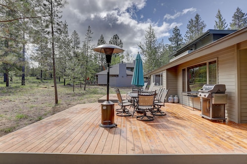 16 Yellow Pine - Gorgeous Golf Course, Covered Outdoor Living, Hot Tub, 3 King bedrooms, Bocce