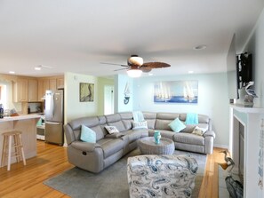 Smart TV, reproductor de DVD, estéreo y impresora 