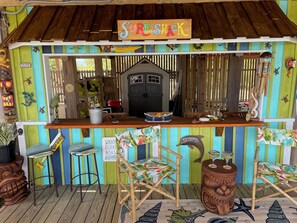 Children’s area - Direct Beach front-Pet Friendly-Immaculate, 3 Bedroom Oceanfront Paradise (Alligator Point)