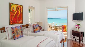 4 slaapkamers, een kluis op de kamer, een strijkplank/strijkijzer