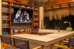 Bar (on property) - Beautiful Beachfront Villa in a Gated Community, Private Pool/Bar, Fully Staffed (Montego Bay)