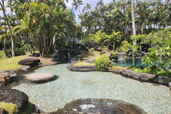 Na Aina Kai Botanical Garden