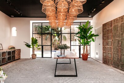 Astuto Boutique Jerez - Adults Only