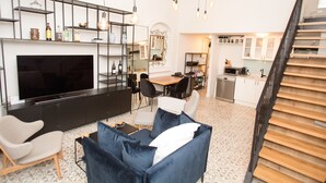 Unclassified image, 2 of 22, button - Sasson & Co Luxury 1BR House Neve Tzedek (Tel Aviv)