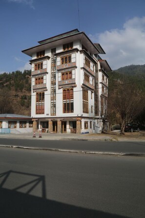 Exterior - Hotel Golden Roots (Thimphu)