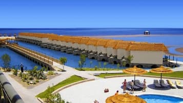 4 piscines extérieures
