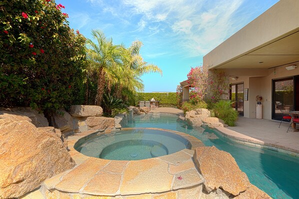 Outdoor pool, a heated pool