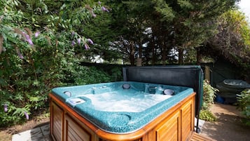 室外 SPA 浴缸