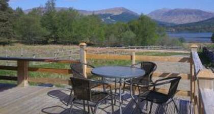 Chalet Rus. Luxury log cabin with all your creature comforts.