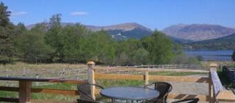 Chalet Rus. Luxury log cabin with all your creature comforts.