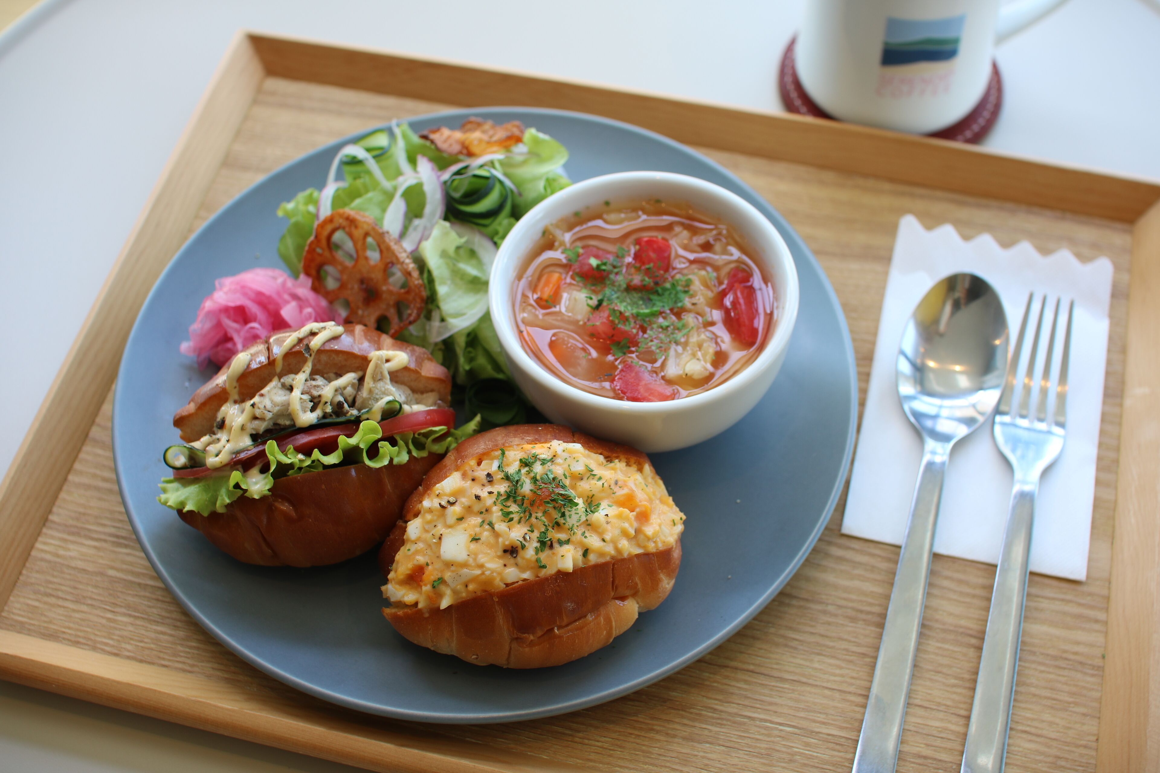 daily full breakfast (jpy 1000 per person)