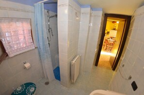 Douche, bidet