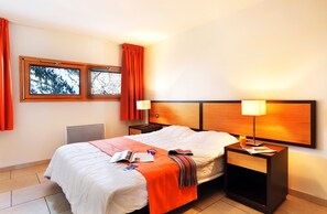 2 chambres, fer et planche à repasser, Wi-Fi (supplément)