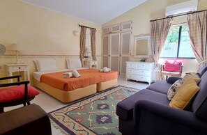 3 chambres, fer et planche à repasser, accès au Wi-Fi (inclus)