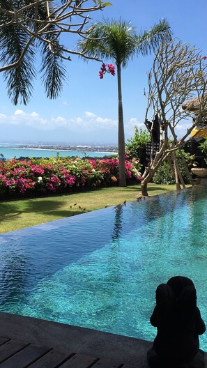 Outdoor pool - Villa Pasraman Baghawan (Jimbaran)