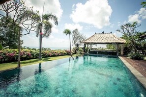 Outdoor pool - Villa Pasraman Baghawan (Jimbaran)