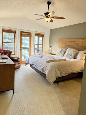 3 quartos, ferros/tábuas de passar roupa, berço de viagem, Wi-Fi