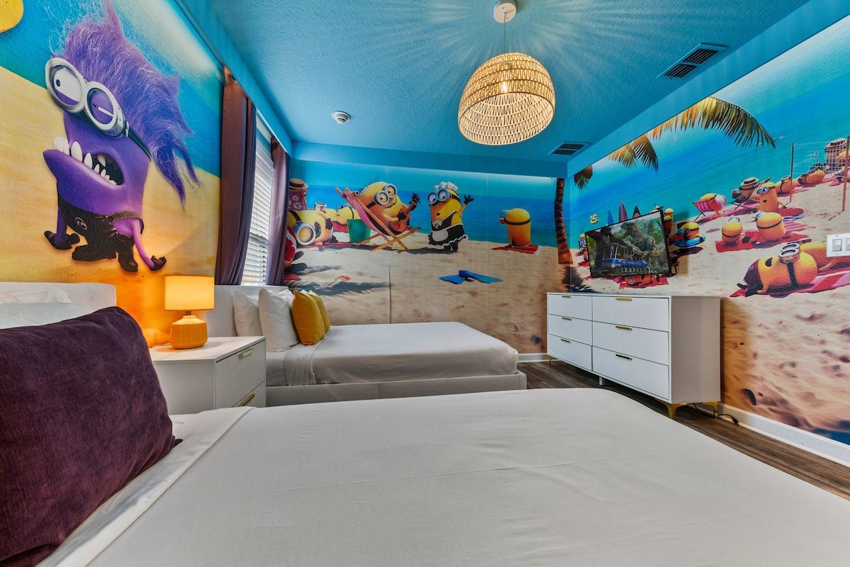 augh, play, and snooze with the Minions!