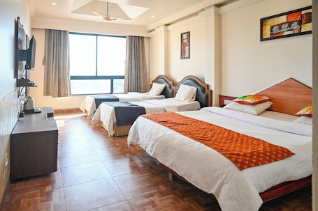 Deluxe Double Room. Hotel Harshawardhan