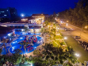Utomhuspool