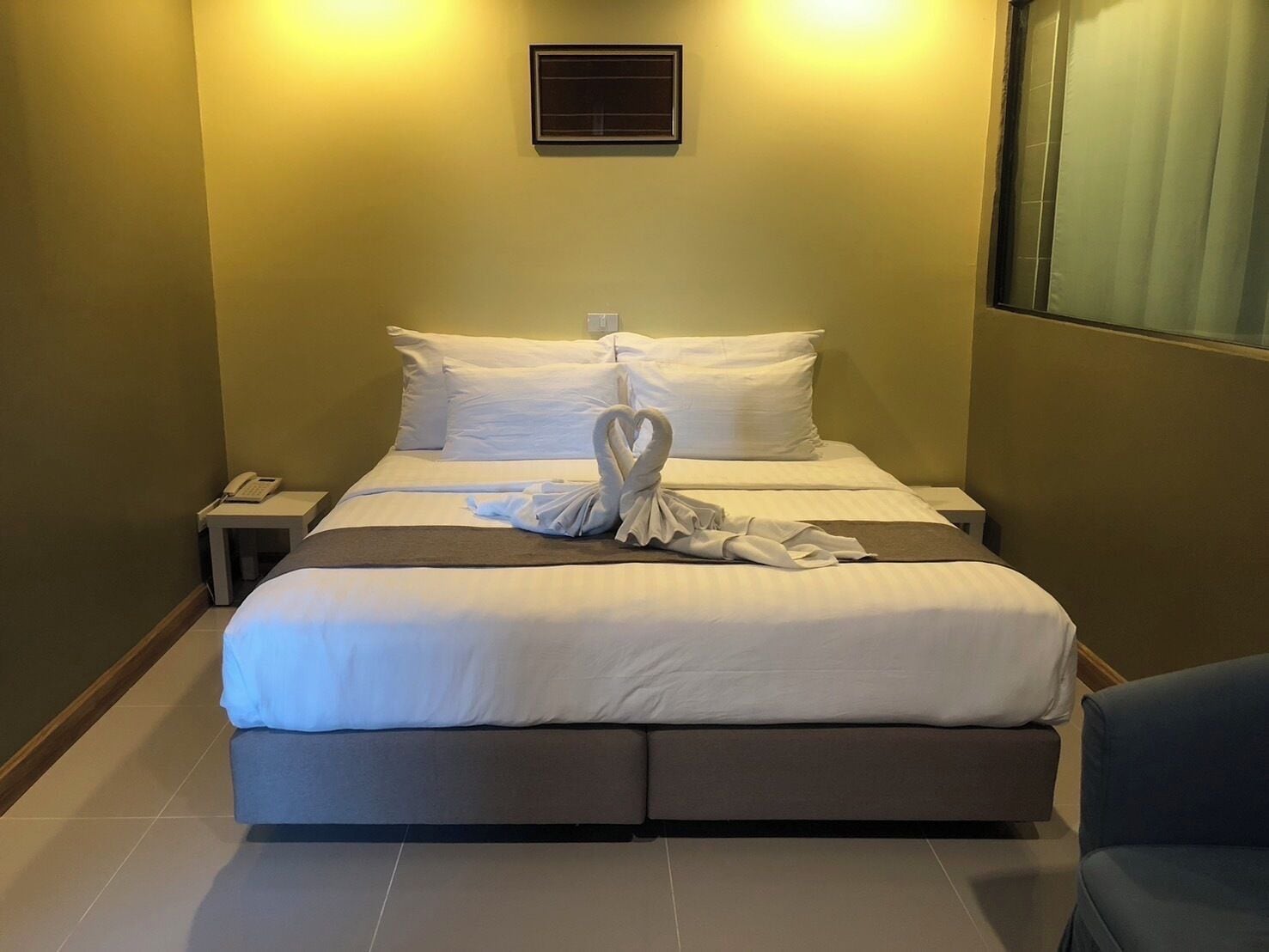 Superior Double Room | Minibar, desk, blackout drapes, soundproofing