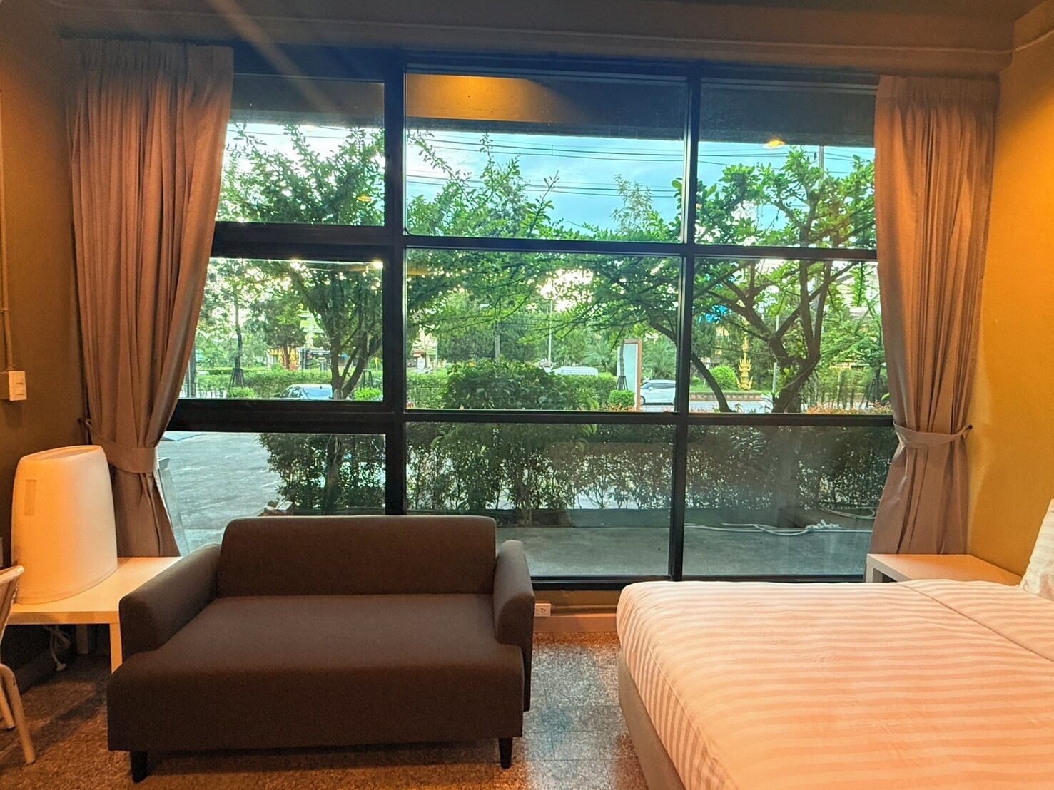 Habitación Deluxe doble | Minibar, escritorio, cortinas opacas y sistema de insonorización