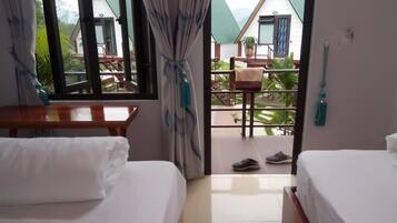 Family Bungalow | Minibar, desk, soundproofing, free WiFi