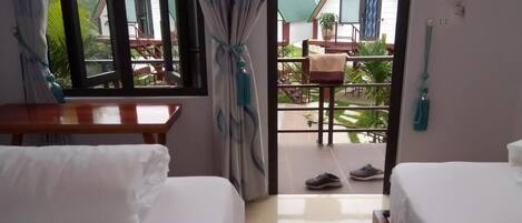 Family Bungalow | Minibar, desk, soundproofing, free WiFi
