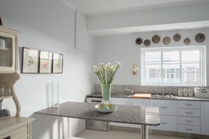 Villa Luxe, 6 chambres | Restauration